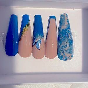 Press-On Finger Nails